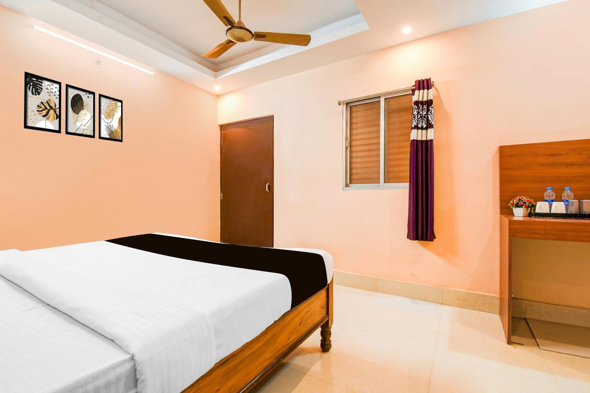 Super Hotel O Dakshin Dwar Formerly Radha Krishna Niwas Puri Exterior foto